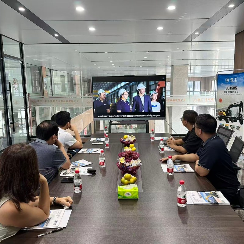 La delegación filipina visitó e inspeccionó nuestra fábrica.